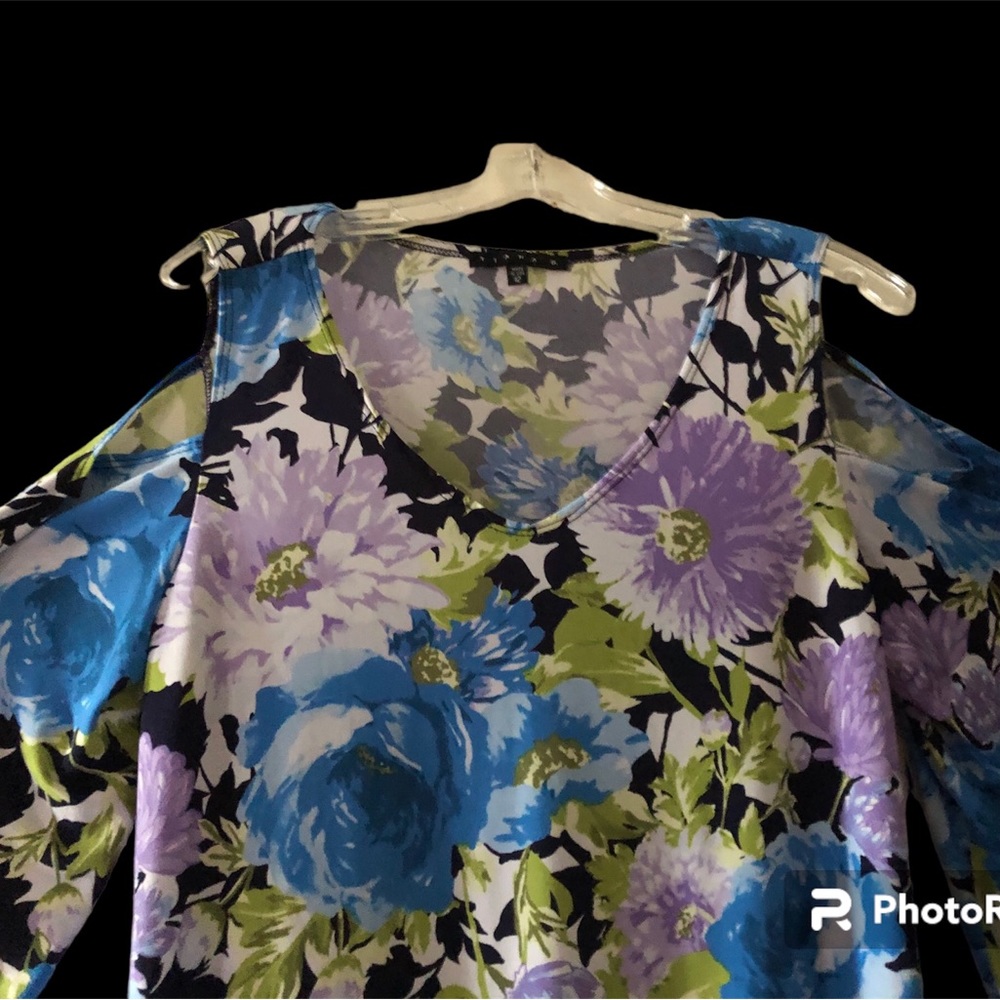 Tiana B Cold Shoulder Blouse Blue and White Floral size 14
